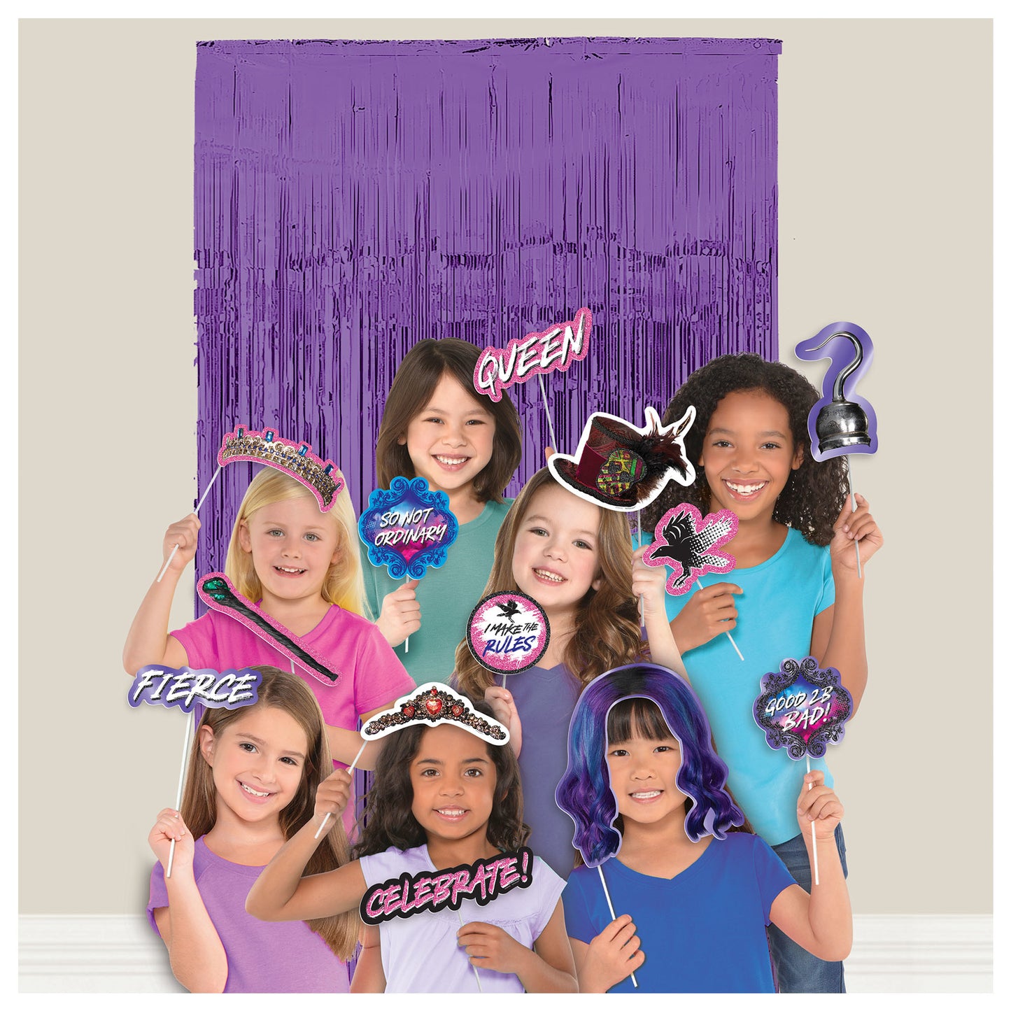 Disney Descendants 3 Foil Curtain with Photo Props, 21-pc